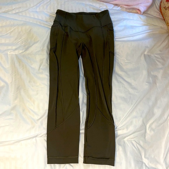 LULULEMON green leggings - Picture 6 of 8